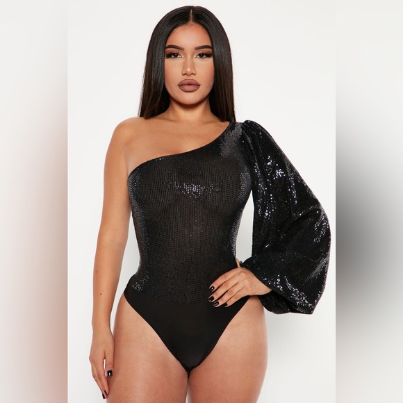 Fashion Nova Tops - 🔥Body suit.